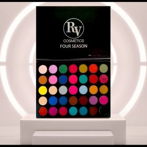 Four seasons eyeshadow palette
